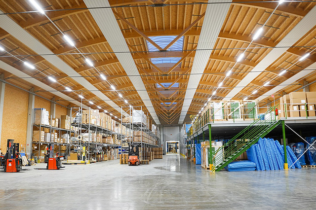 Ökofen: Erweitert Firmenzentrale um 3000 Quadratmeter Nutzfläche für Lagerlogistik und Büros