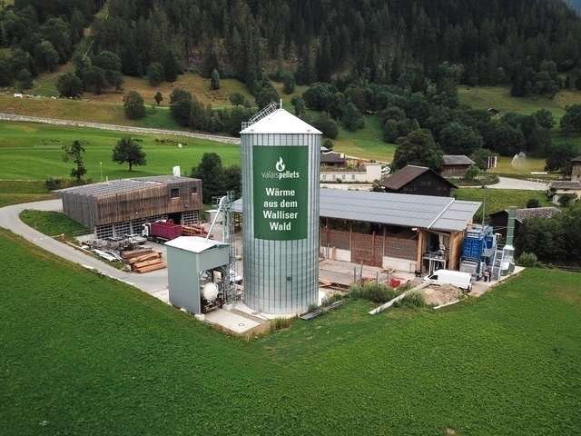 Pellets aus Gommer Schutzwaldholz: Ernte, Produktion und Verbrauch im Umkreis von 100 km