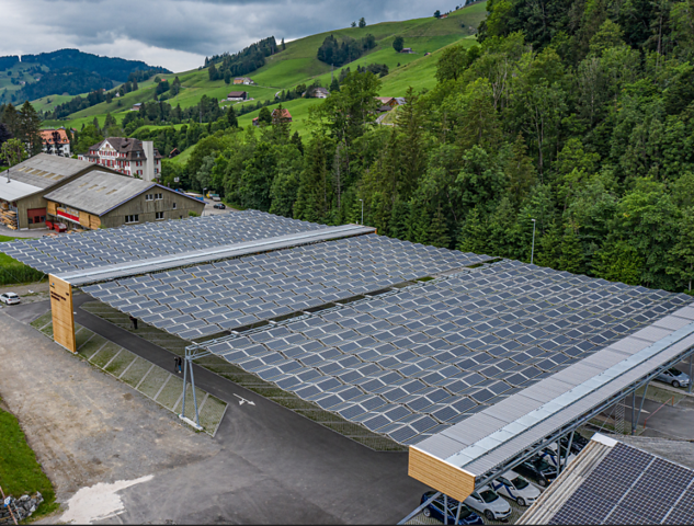 Kantonsrat Zug: Keine Photovoltaik-Pflicht für grosse Parkplätze
